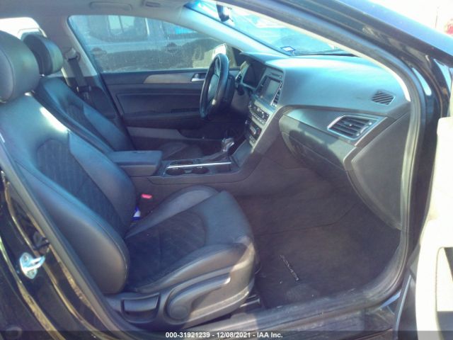 Photo 4 VIN: 5NPE34AF3HH558138 - HYUNDAI SONATA 