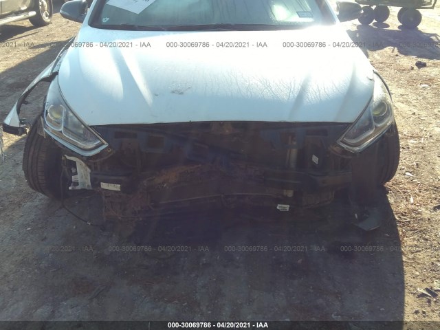 Photo 5 VIN: 5NPE34AF3JH610907 - HYUNDAI SONATA 