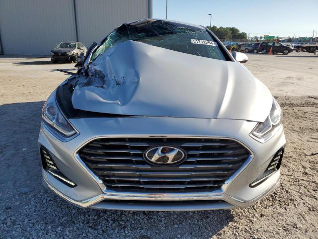 Photo 4 VIN: 5NPE34AF3JH614634 - HYUNDAI SONATA 