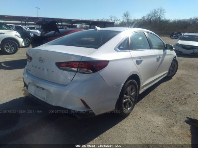 Photo 3 VIN: 5NPE34AF3JH622653 - HYUNDAI SONATA 