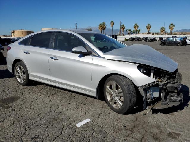 Photo 3 VIN: 5NPE34AF3JH628436 - HYUNDAI SONATA 