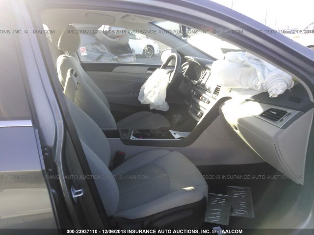 Photo 4 VIN: 5NPE34AF3JH652770 - HYUNDAI SONATA 