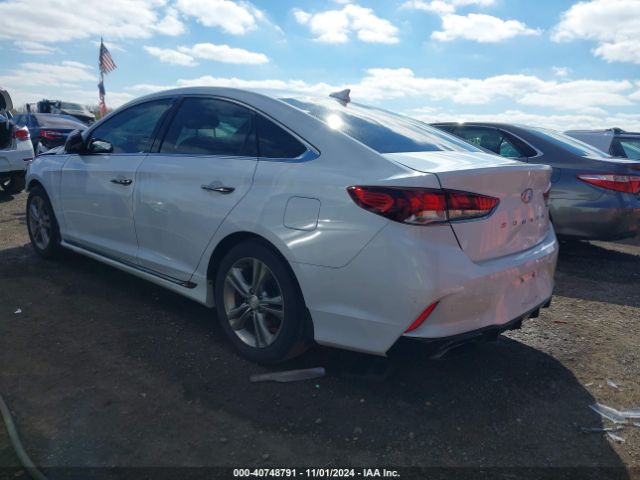 Photo 2 VIN: 5NPE34AF3JH686577 - HYUNDAI SONATA 