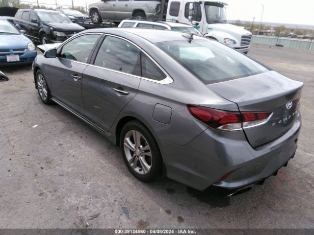 Photo 2 VIN: 5NPE34AF3JH686952 - HYUNDAI SONATA 