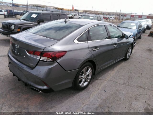 Photo 3 VIN: 5NPE34AF3JH686952 - HYUNDAI SONATA 