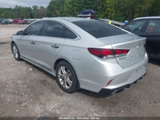 Photo 2 VIN: 5NPE34AF3JH701370 - HYUNDAI SONATA 