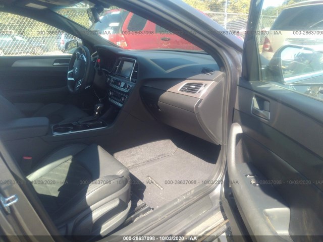 Photo 4 VIN: 5NPE34AF3JH703314 - HYUNDAI SONATA 