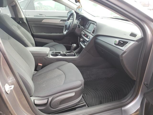 Photo 4 VIN: 5NPE34AF3KH752398 - HYUNDAI SONATA LIM 