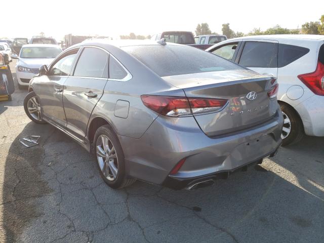 Photo 2 VIN: 5NPE34AF3KH768889 - HYUNDAI SONATA LIM 