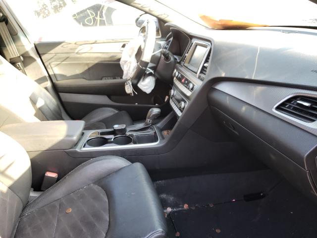 Photo 4 VIN: 5NPE34AF3KH768889 - HYUNDAI SONATA LIM 