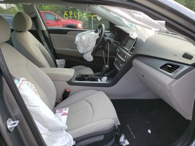 Photo 4 VIN: 5NPE34AF3KH779147 - HYUNDAI SONATA LIM 