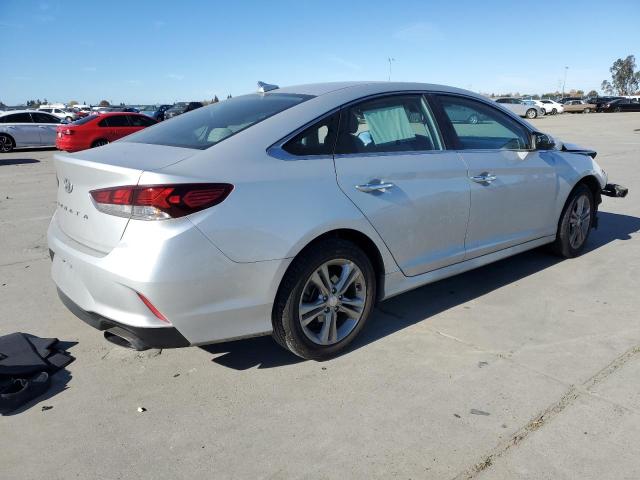 Photo 2 VIN: 5NPE34AF3KH788074 - HYUNDAI SONATA LIM 