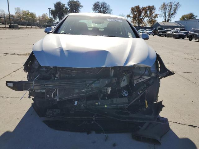 Photo 4 VIN: 5NPE34AF3KH788074 - HYUNDAI SONATA LIM 