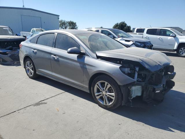 Photo 3 VIN: 5NPE34AF3KH793257 - HYUNDAI SONATA LIM 