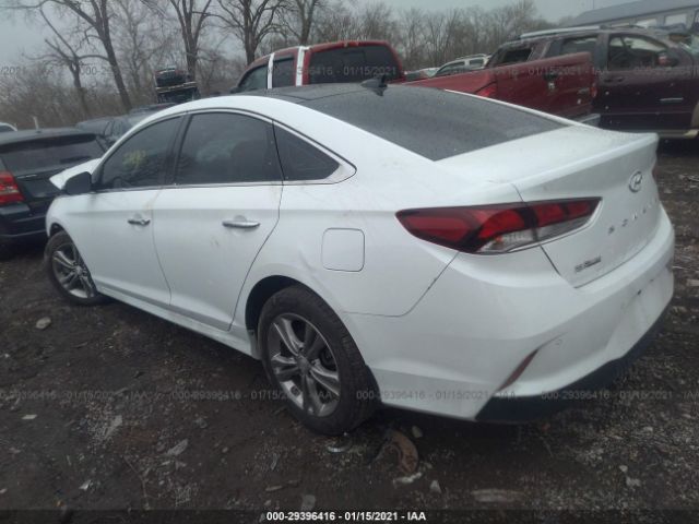 Photo 2 VIN: 5NPE34AF3KH798135 - HYUNDAI SONATA 