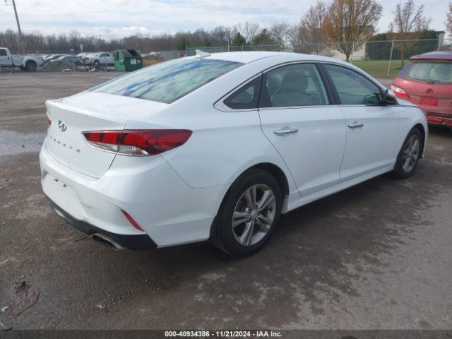 Photo 3 VIN: 5NPE34AF3KH804337 - HYUNDAI SONATA 