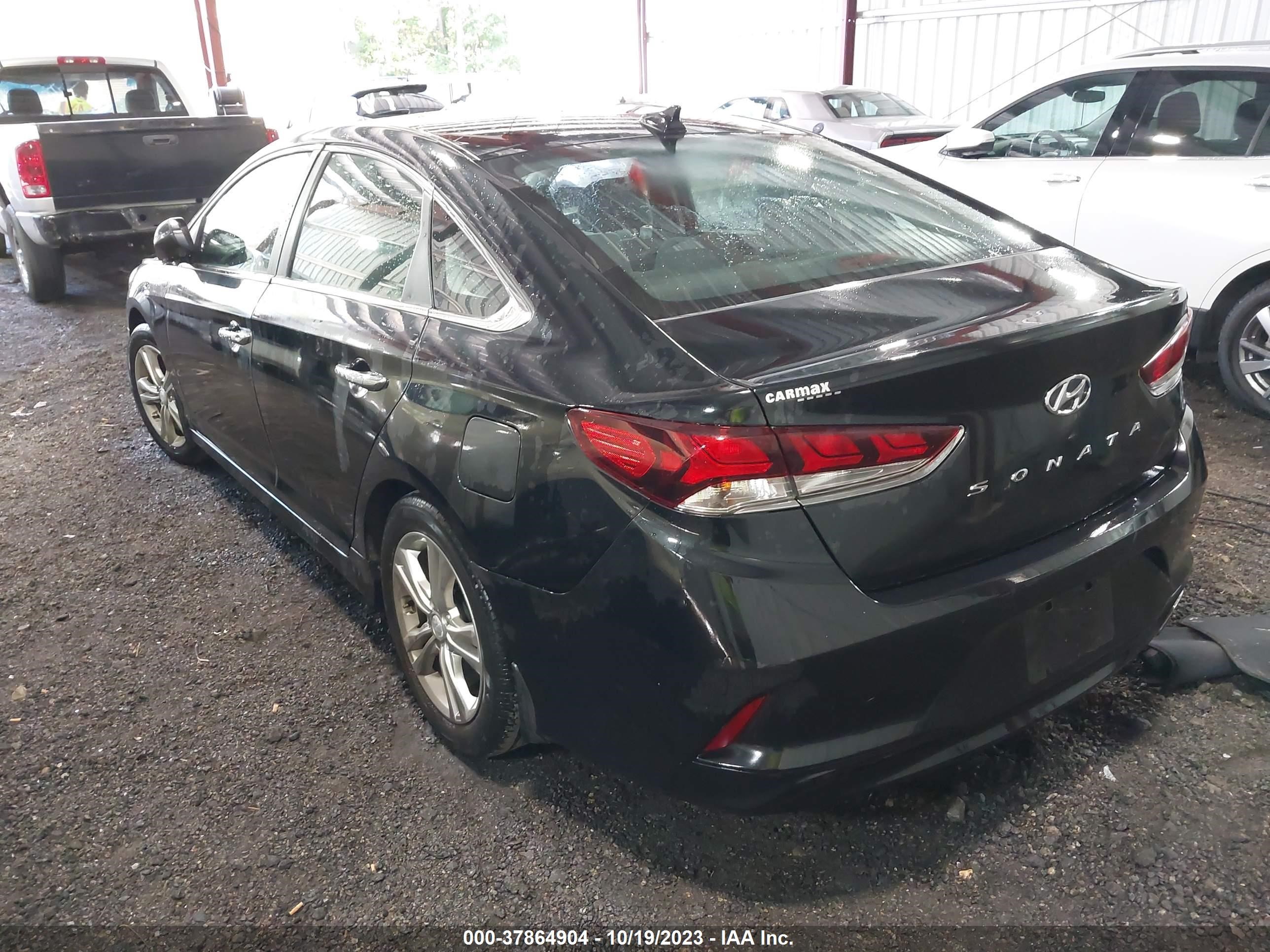 Photo 2 VIN: 5NPE34AF3KH809778 - HYUNDAI SONATA 