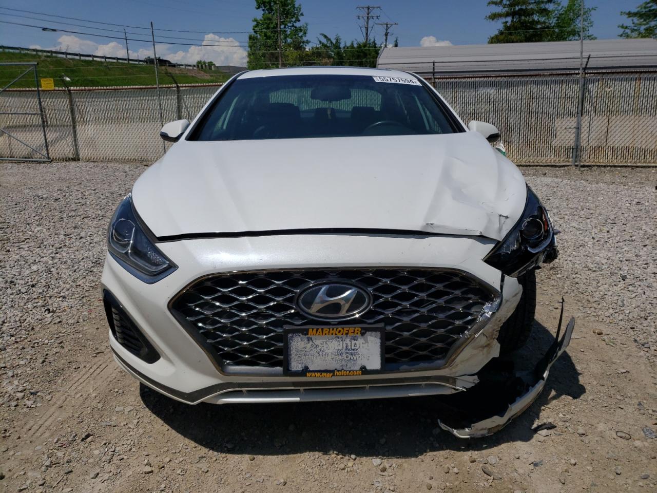 Photo 4 VIN: 5NPE34AF3KH820554 - HYUNDAI SONATA 