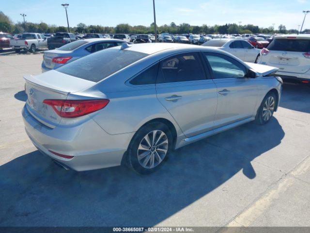 Photo 3 VIN: 5NPE34AF4FH031836 - HYUNDAI SONATA 