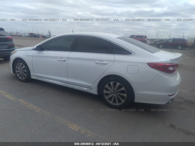 Photo 2 VIN: 5NPE34AF4FH037331 - HYUNDAI SONATA 