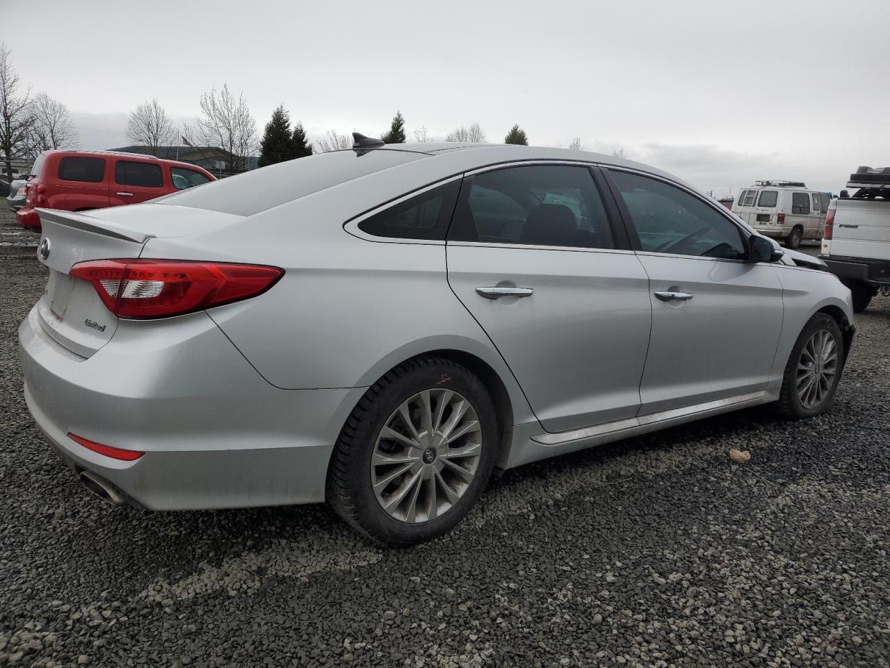 Photo 2 VIN: 5NPE34AF4FH047714 - HYUNDAI SONATA 