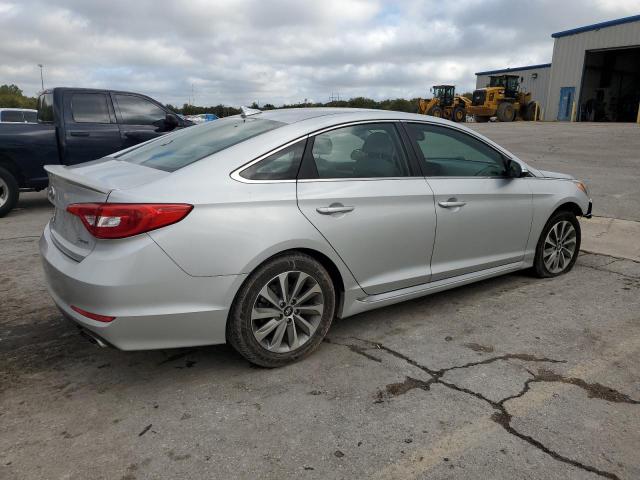 Photo 2 VIN: 5NPE34AF4FH081572 - HYUNDAI SONATA 