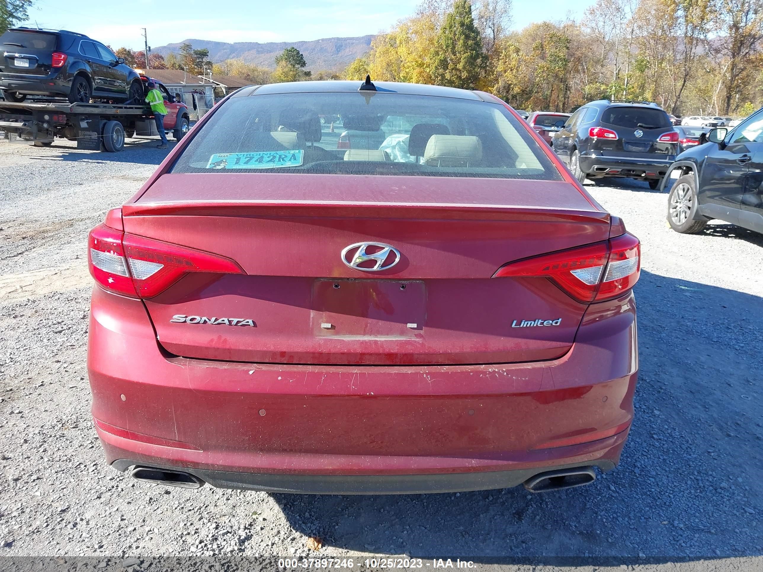 Photo 16 VIN: 5NPE34AF4FH106695 - HYUNDAI SONATA 