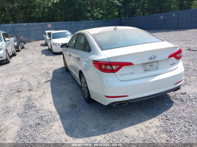 Photo 2 VIN: 5NPE34AF4FH153001 - HYUNDAI SONATA 