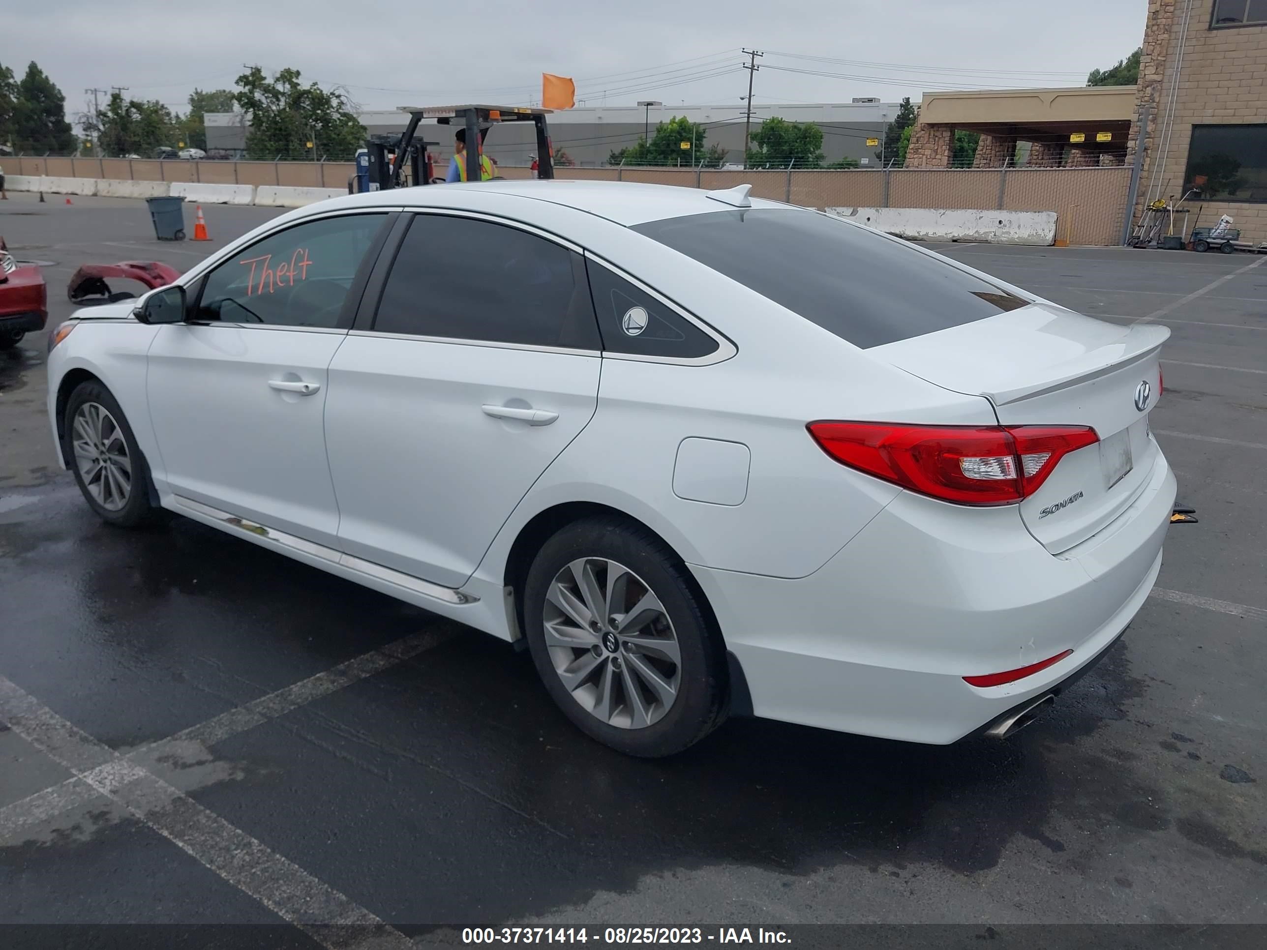 Photo 2 VIN: 5NPE34AF4FH191442 - HYUNDAI SONATA 