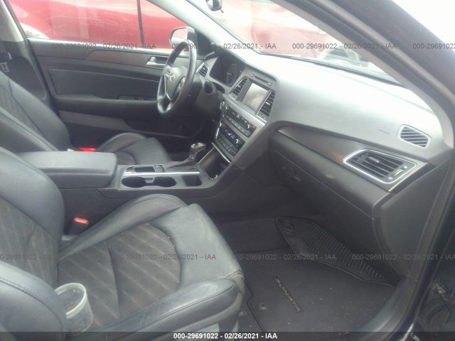 Photo 4 VIN: 5NPE34AF4GH270501 - HYUNDAI SONATA 