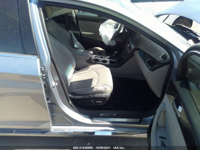 Photo 4 VIN: 5NPE34AF4GH280459 - HYUNDAI SONATA 