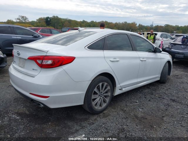 Photo 3 VIN: 5NPE34AF4GH382456 - HYUNDAI SONATA 