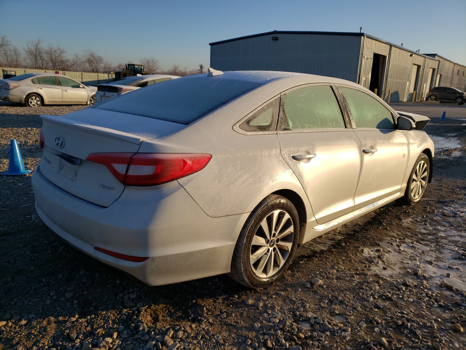 Photo 3 VIN: 5NPE34AF4GH390105 - HYUNDAI SONATA 