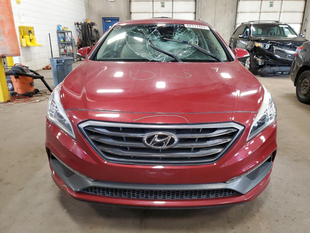 Photo 4 VIN: 5NPE34AF4GH415195 - HYUNDAI SONATA 