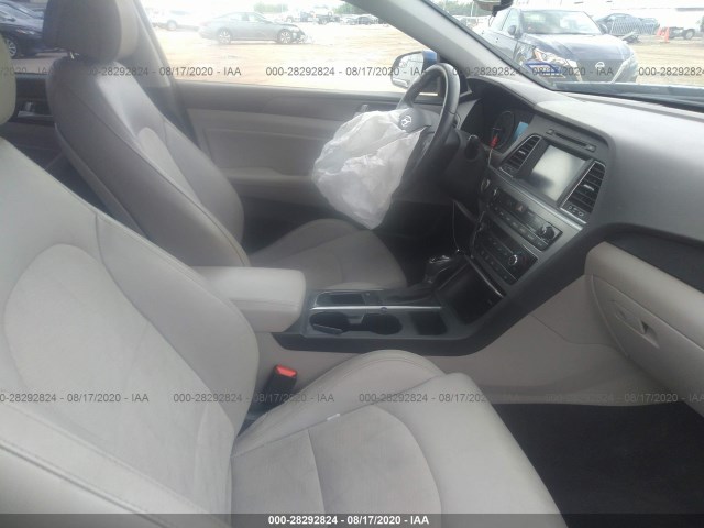 Photo 4 VIN: 5NPE34AF4GH435009 - HYUNDAI SONATA 