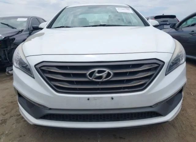 Photo 5 VIN: 5NPE34AF4HH439434 - HYUNDAI SONATA 