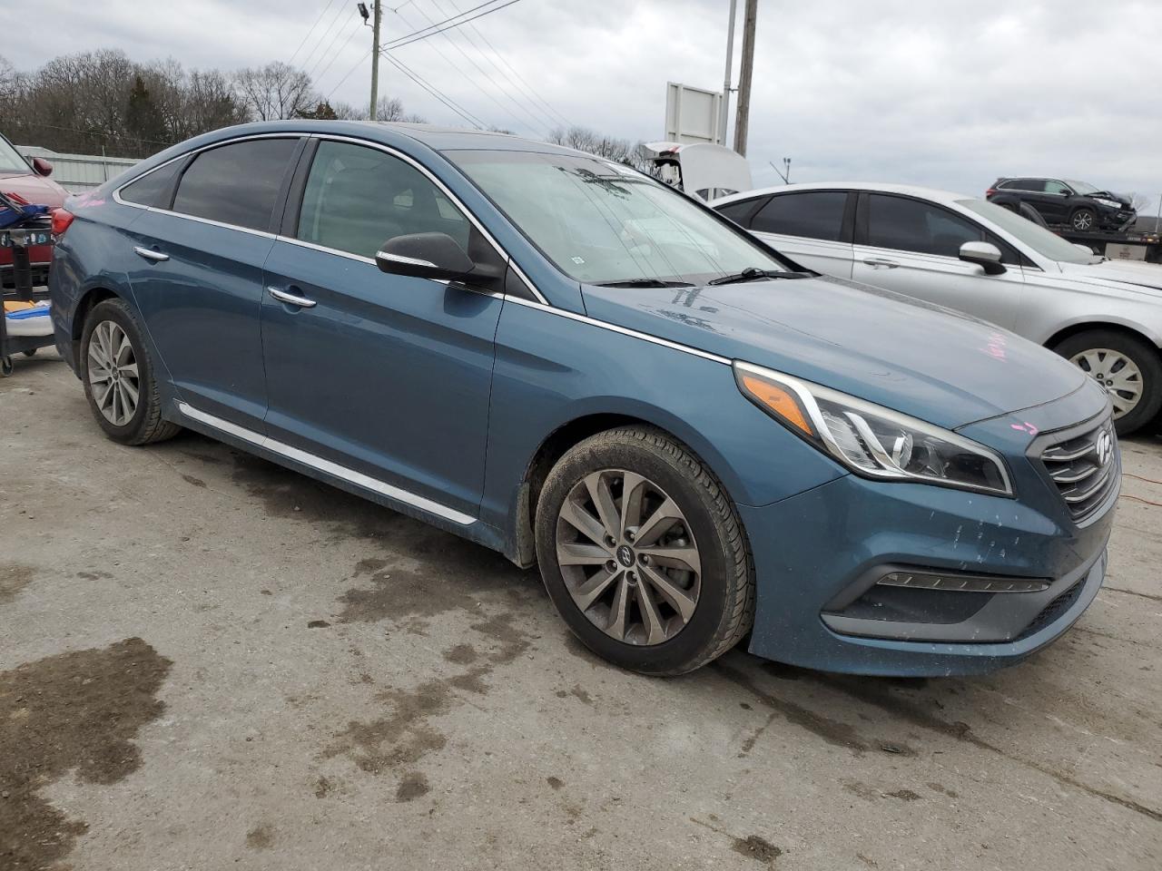 Photo 3 VIN: 5NPE34AF4HH442141 - HYUNDAI SONATA 