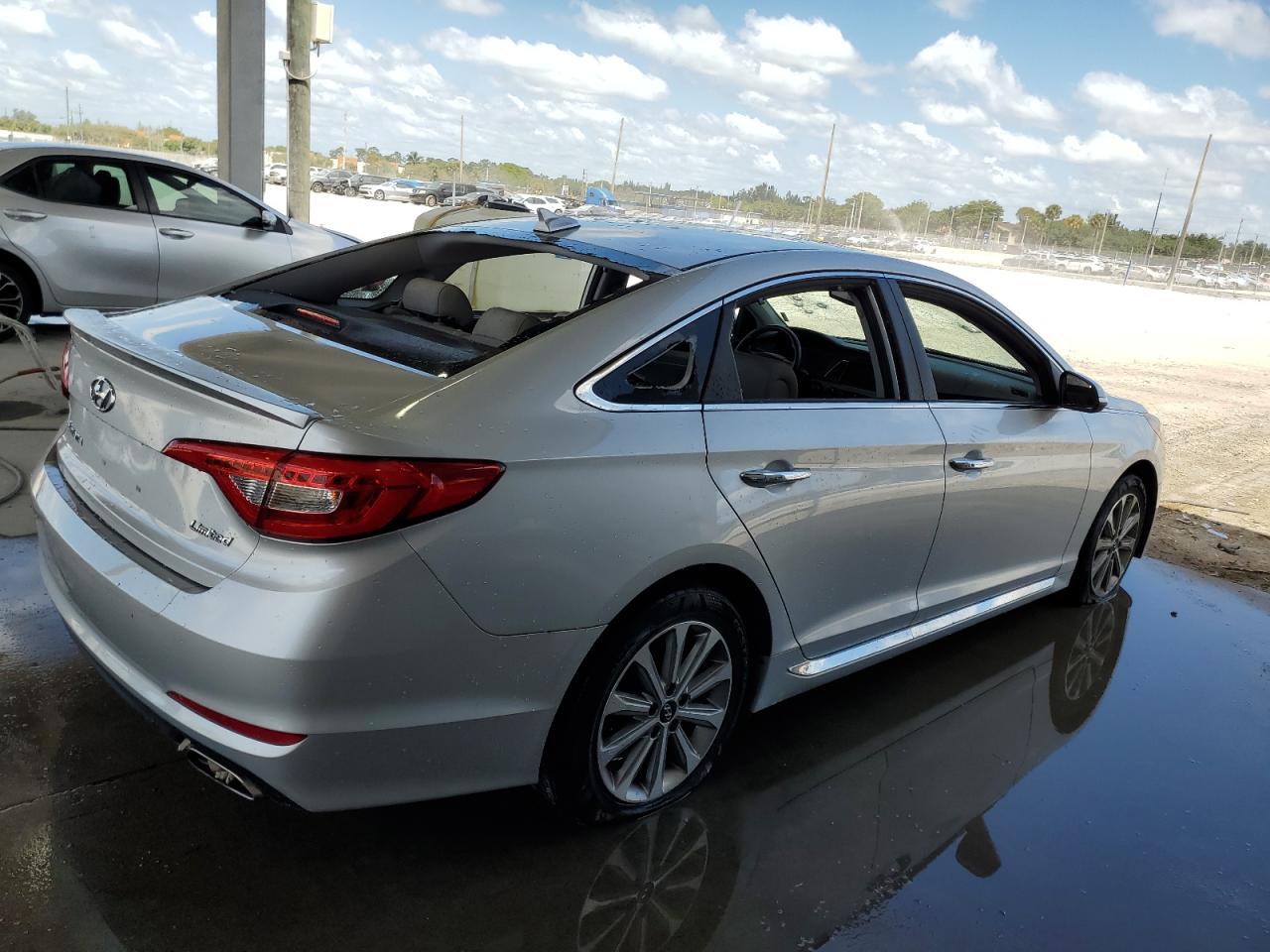 Photo 2 VIN: 5NPE34AF4HH510809 - HYUNDAI SONATA 