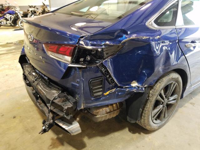 Photo 8 VIN: 5NPE34AF4JH681338 - HYUNDAI SONATA 