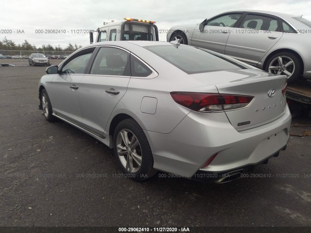 Photo 2 VIN: 5NPE34AF4JH724950 - HYUNDAI SONATA 