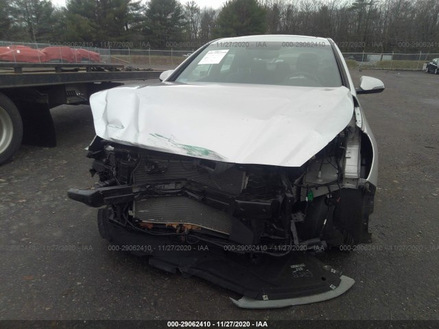 Photo 5 VIN: 5NPE34AF4JH724950 - HYUNDAI SONATA 