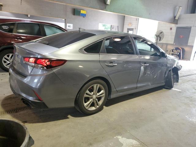 Photo 2 VIN: 5NPE34AF4KH763717 - HYUNDAI SONATA 