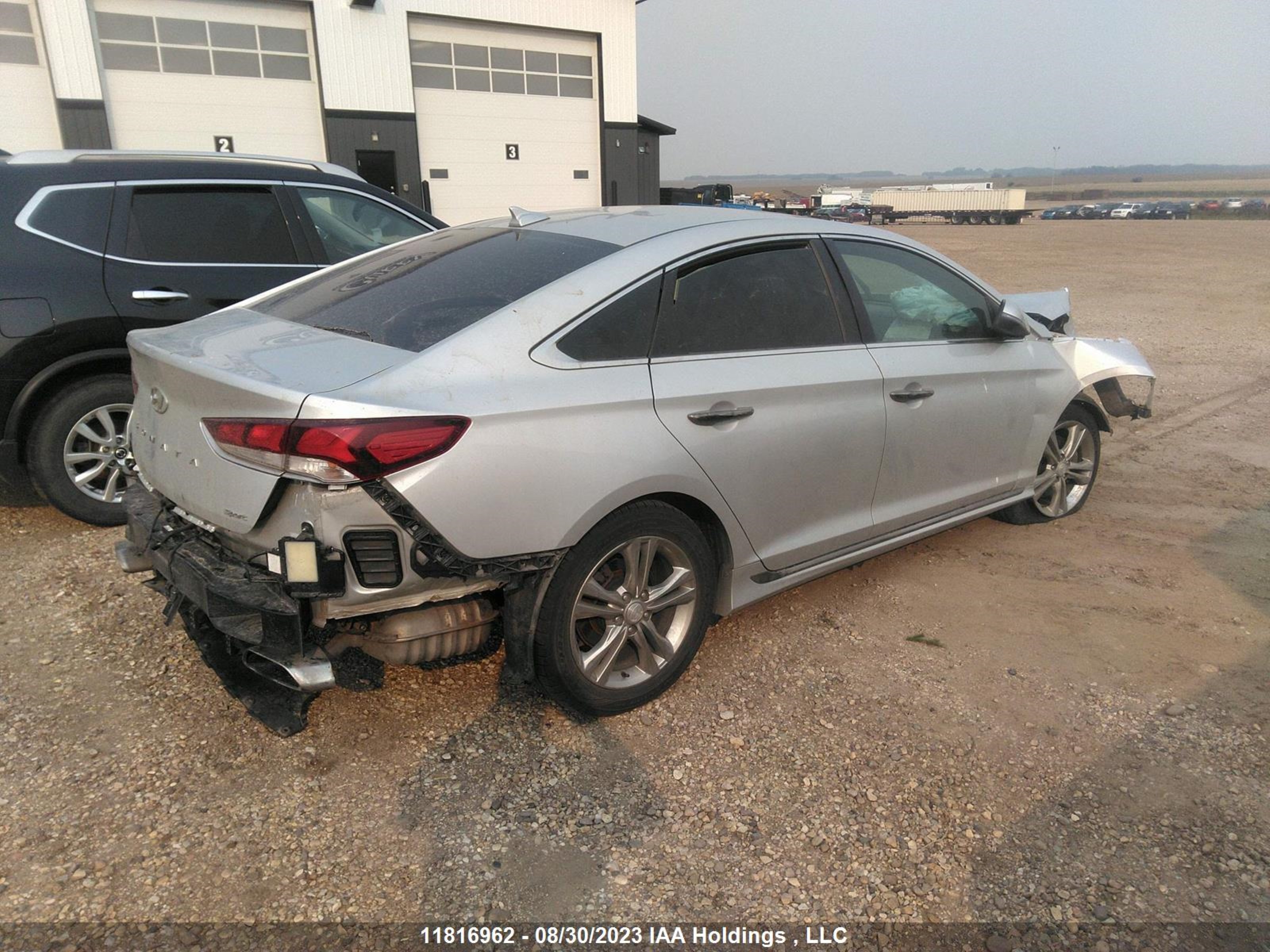 Photo 3 VIN: 5NPE34AF4KH769081 - HYUNDAI SONATA 