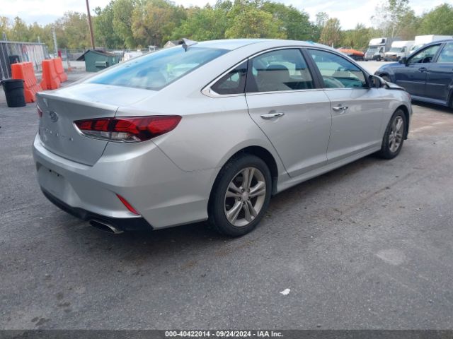 Photo 3 VIN: 5NPE34AF4KH771042 - HYUNDAI SONATA 