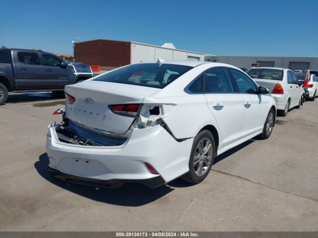 Photo 3 VIN: 5NPE34AF4KH797060 - HYUNDAI SONATA 