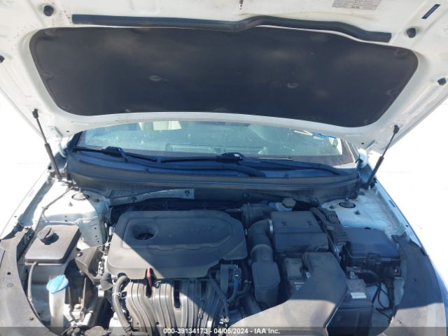 Photo 9 VIN: 5NPE34AF4KH797060 - HYUNDAI SONATA 