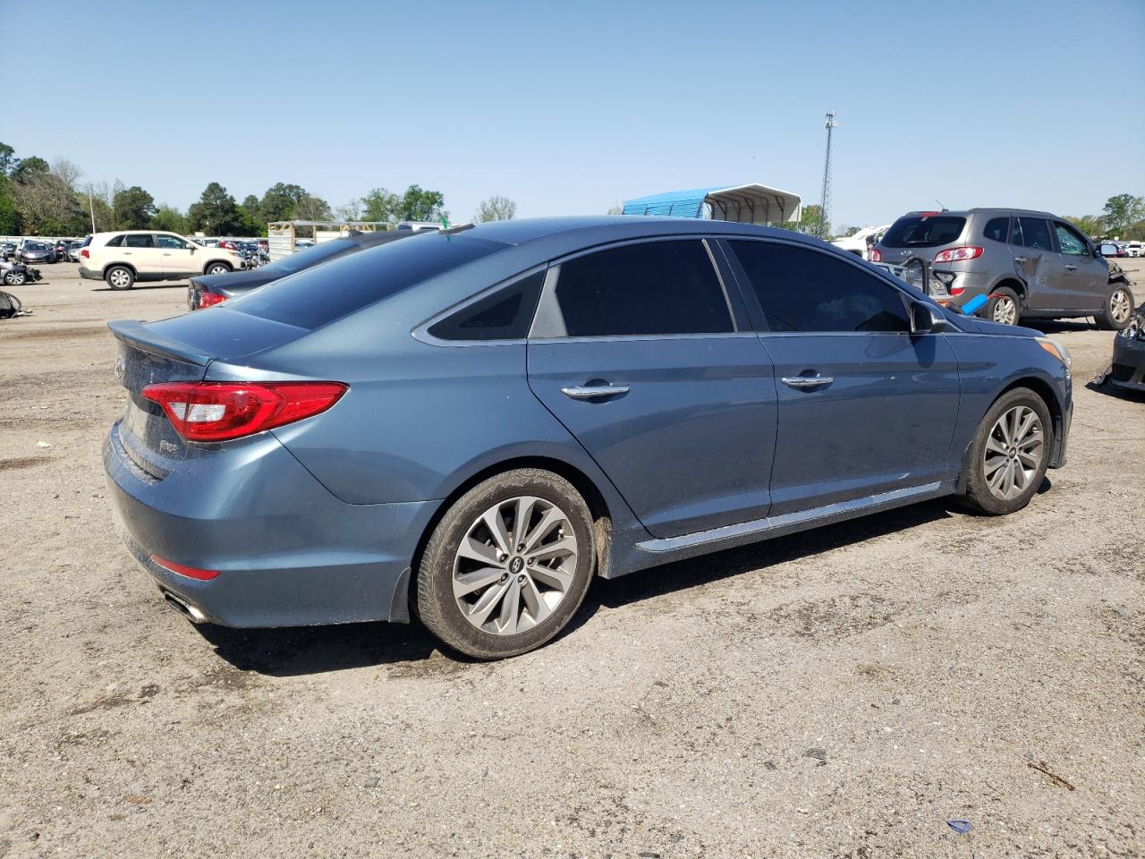 Photo 2 VIN: 5NPE34AF5FH179719 - HYUNDAI SONATA 