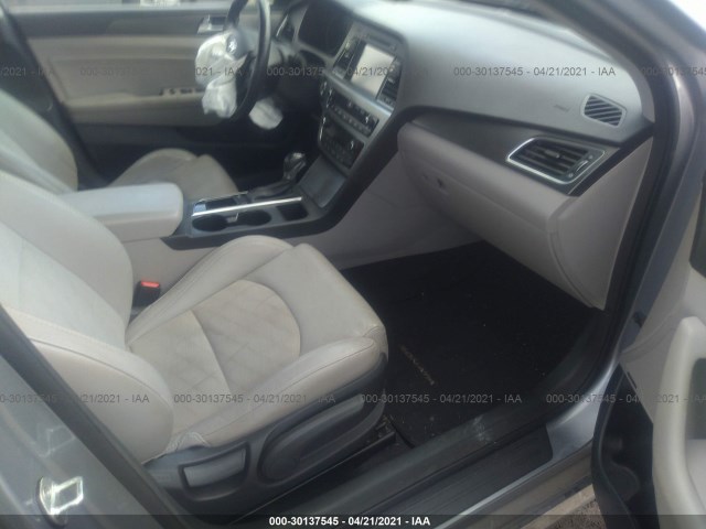 Photo 4 VIN: 5NPE34AF5FH212668 - HYUNDAI SONATA 