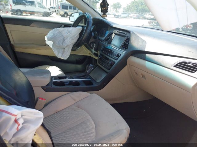 Photo 4 VIN: 5NPE34AF5GH379176 - HYUNDAI SONATA 