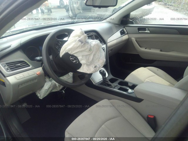 Photo 4 VIN: 5NPE34AF5GH403508 - HYUNDAI SONATA 